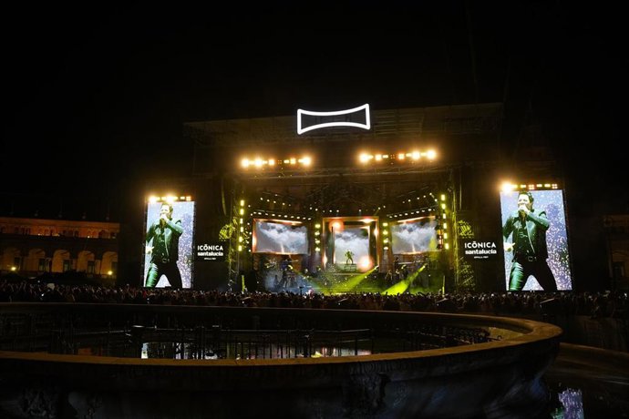 Archivo - El artista, Chayanne durante el concierto en el Icónica Santalucía Sevilla Fest 