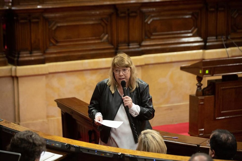 Archivo - La consellera de Cultura, Natàlia Garriga, en el Parlament en una imagen de archivo