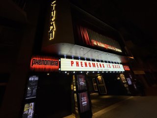 Entrada del cinema Phenomena
