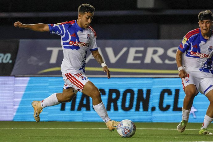 Futbol, Audax Italiano vs Universidad de Chile. Fecha 3, Copa de la Liga 2026. El jugador de Universidad de Chile Lucas Assadi es fotografiado durante el partido de la Copa de la Liga contra Audax Italiano disputado en el estadio Bicentenario La Florida