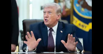 Trump afirma que está "más que considerando" la salida de EEUU de la OTAN