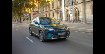 BYD Atto 2, modelo PHEV más vendido por segundo mes seguido, y el Toyota C-HR termina líder trimestral