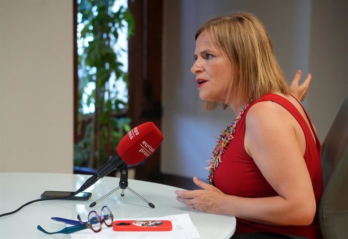 Archivo - La delegada del Gobierno en la Comunidad Valenciana y secretaria de Igualdad del PSOE, Pilar Bernabé,. ARCHIVO. 