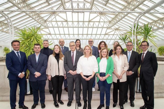 La consejera de Desarrollo Rural, María Jesús Susinos, comparece en la comisión parlamentaria para informar de los Presupuestos de su departamento para 2026