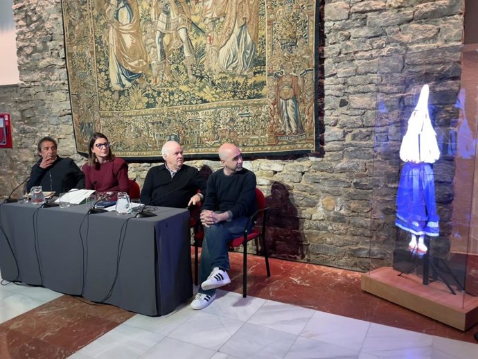 Bisita gidatu "murgiltzaileak" antolatu dira Gasteizko Goiuri Jauregira