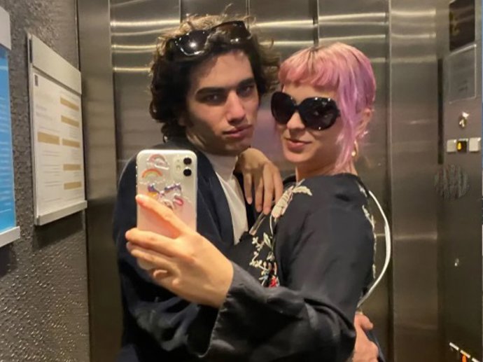 Nicolás Martos y Dora Postigo presumen de su amor