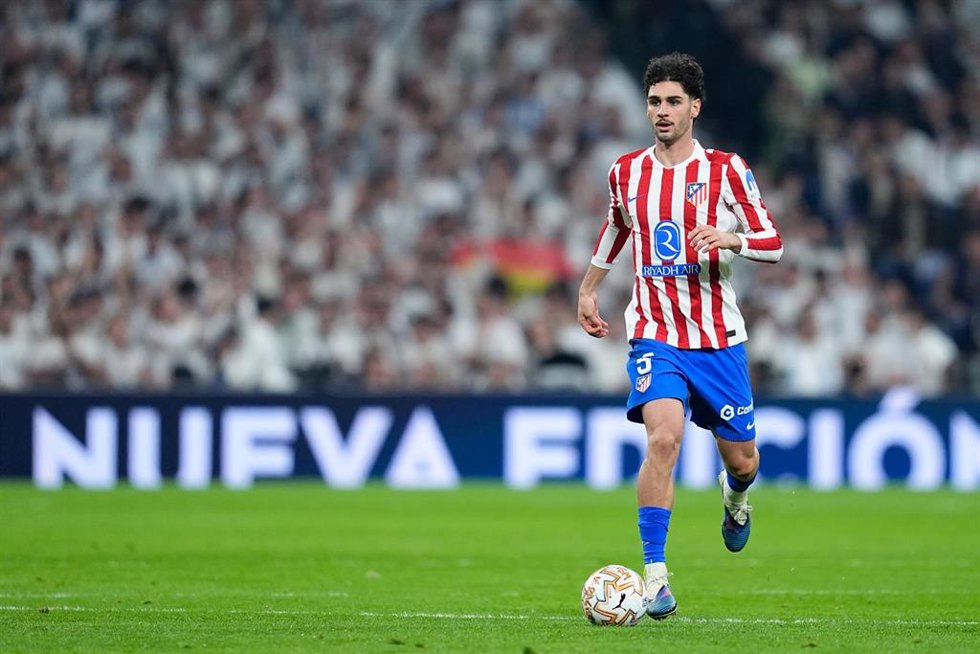 El centrocampista del Atlético de Madrid Johnny Cardoso, durante un encuentro de LaLiga EA Sports.
