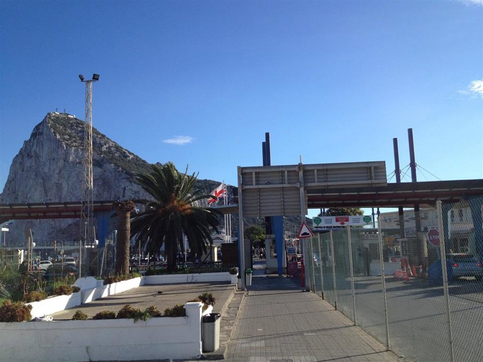Archivo - Imagen de la frontera de Gibraltar desde La Línea