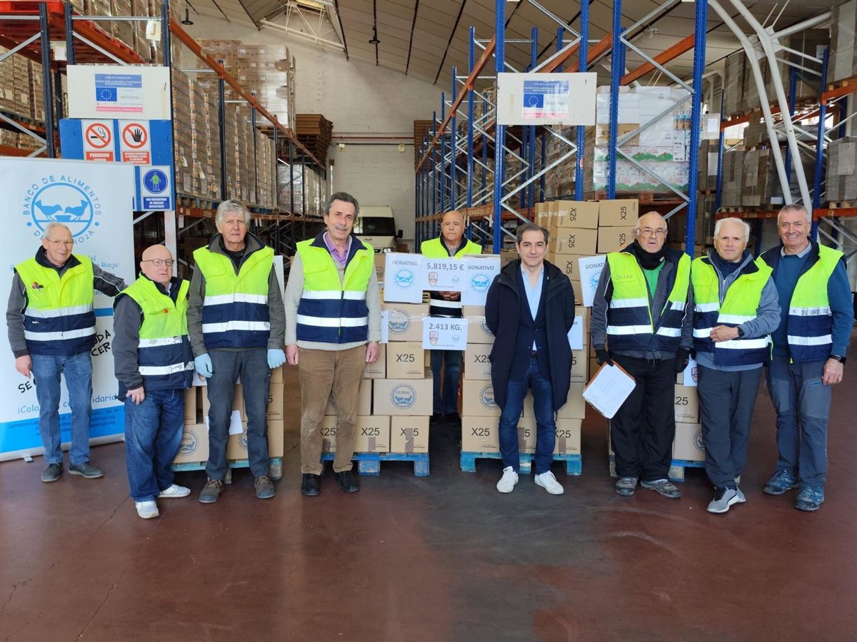 La UD Logroñés entrega 2.413 kilos de comida y 5.819,15 euros al Bancode Alimentos de La Rioja