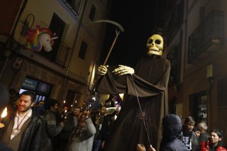 Archivo - La muerte en la procesión y entierro de Genarín, a 7 de abril de 2023, en León, Castilla y León (España). 