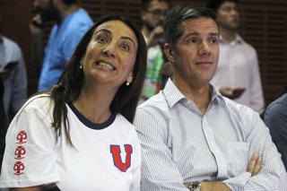 Futbol, Lanzamiento nueva camiseta de Universidad de Chile. Universidad de Chile, lanza su nueva camiseta para el campeonato nacional 2023. 01/03/2023 Jonnathan Oyarzun/Photosport  Football, Launch of the new University of Chile shirt. Universidad de