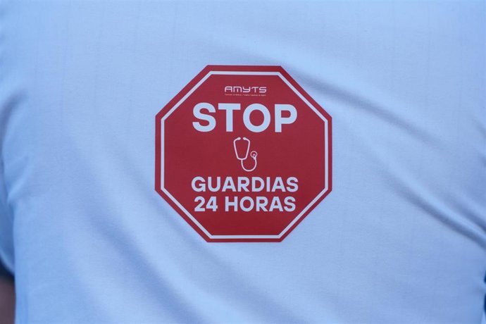 Médicos durante una concentración.