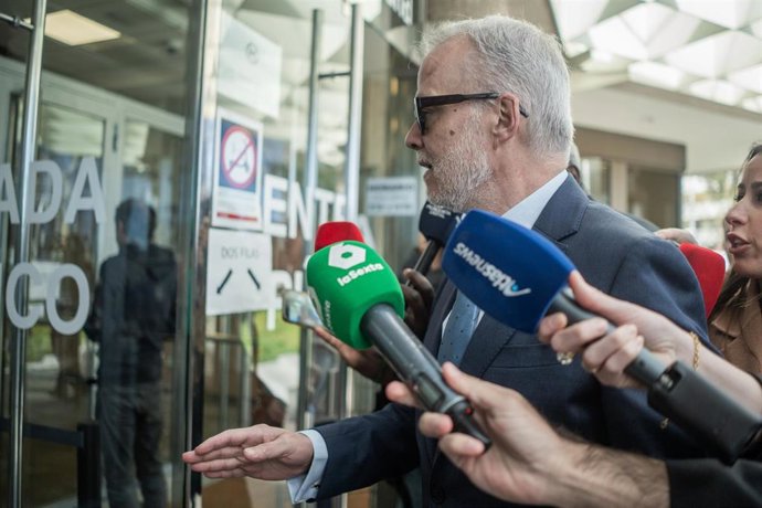 El abogado de Begoña Gómez, Antonio Camacho, a su llegada a los Juzgados de Plaza de Castilla, a 1 de abril de 2026, en Madrid (España).