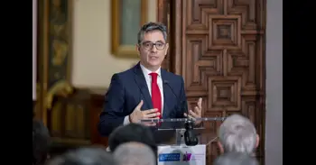 Bolaños tacha de "despropósito" el 'caso Begoña Gómez' después de que Manos Limpias pida no llevarla ante un jurado