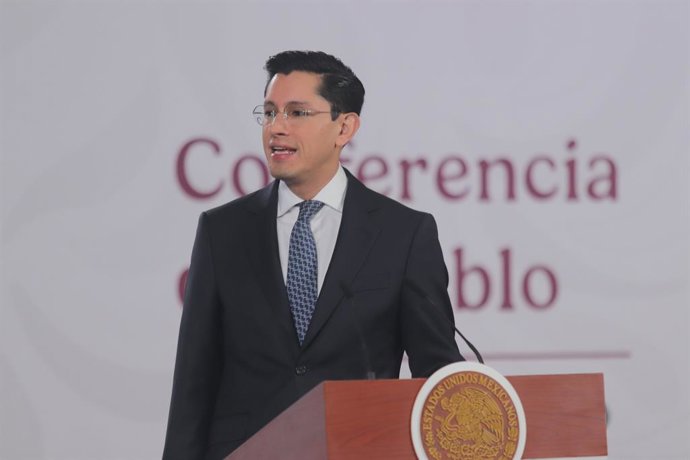 Archivo - December 18, 2025, Mexico City, Cdmx, Mexico: Roberto Velasco Álvarez, Acting Foreign Minister speaks about the  International Migrants Day , during a press conference at the National Palace. on December 18, 2025 in Mexico City, Mexico.