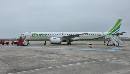 El vuelo Santander-Tenerife Norte se retrasa más de once horas por "causas técnicas"