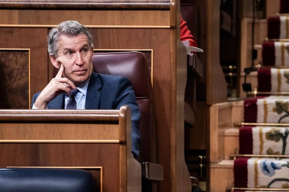El presidente del PP, Alberto Núñez Feijóo, durante una sesión plenaria, en el Congreso de los Diputados, a 26 de marzo de 2026, en Madrid (España). 