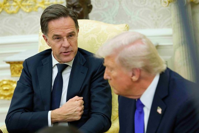 Archivo - October 22, 2025, Washington, District Of Columbia, USA: Mark Rutte, Secretary General of the North Atlantic Treaty Organization (NATO) gives remarks as he meets United States President Donald J Trump in the Oval Office of the White House in Was