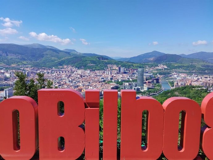 Archivo - Panorámica de Bilbao desde Artxanda