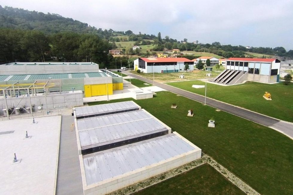 La planta de aguas residuales de Villaperi reducirá 16.200 toneladas de fangos al año