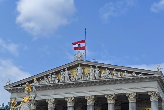 Archivo - Sede del Parlamento austriaco en Viena.