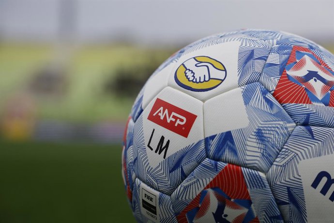 Futbol, Deportes Limache vs Colo Colo. Fecha 1, campeonato nacional 2026. Detalle de balon de futbol durante el partido de primera division entre Deportes Limache y Colo Colo realizado en el estadio Elias Figueroa de Valparaiso, Chile. 31/01/2026 Raul