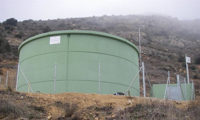 Exterior de un depósito de agua municipal