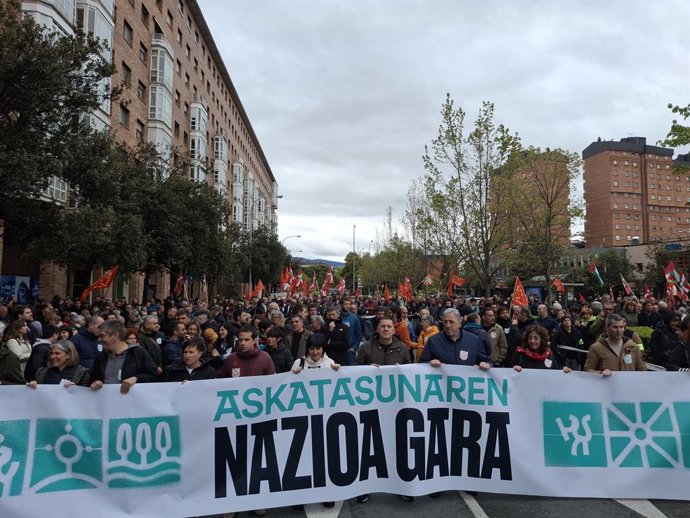 Archivo - Arnaldo Otegi, Laura Aznal, Joseba Asiron y Pello Otxandiano en la cabeza de la manifestación de EH Bildu con motivo del Aberri Eguna 2025.