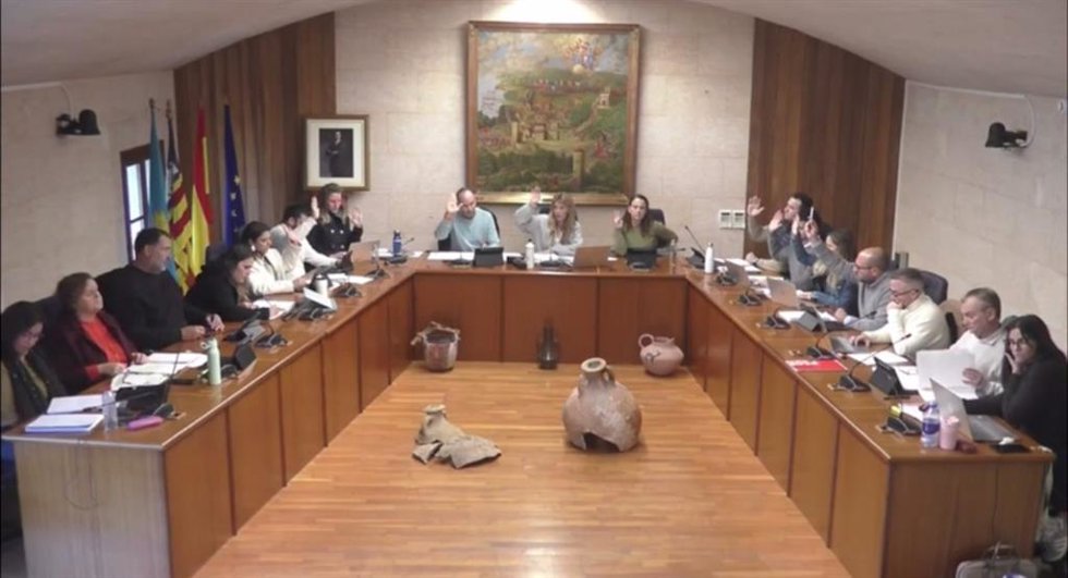 Archivo - Pleno del Ayuntamiento de Andratx, en una foto de archivo.