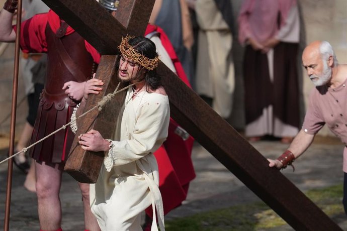 Representación del Vía Crucis Viviente de Balmaseda (Bizkaia)
