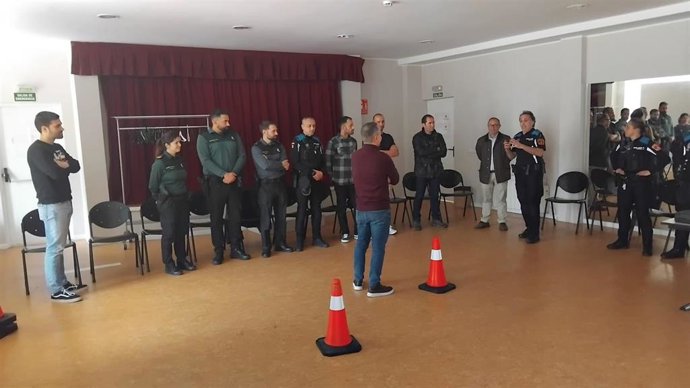 El Ayuntamiento de Corvera refuerza la seguridad policial con la incorporación de nuevos dispositivos Taser con cámaras asociadas