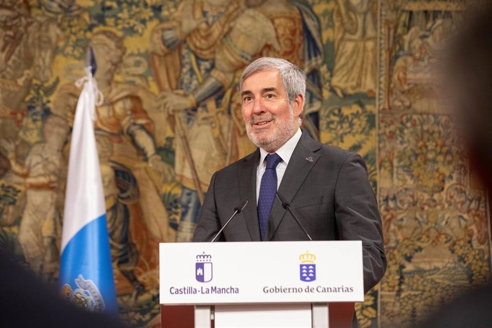 Archivo - El presidente de Canarias, Fernando Clavijo