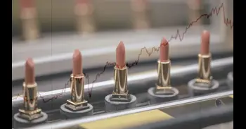 Qué es el efecto pintalabios, el indicador de consumo que se dispara en crisis económicas y anticipa repuntes este año