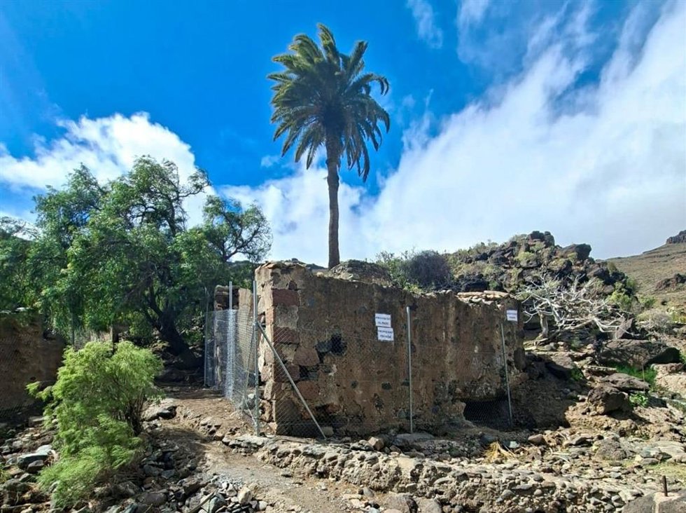 Suc.- La Policía Canaria interviene en los Molinos de Samarín (Gran Canaria) tras robos y actos vandálicos en la zona