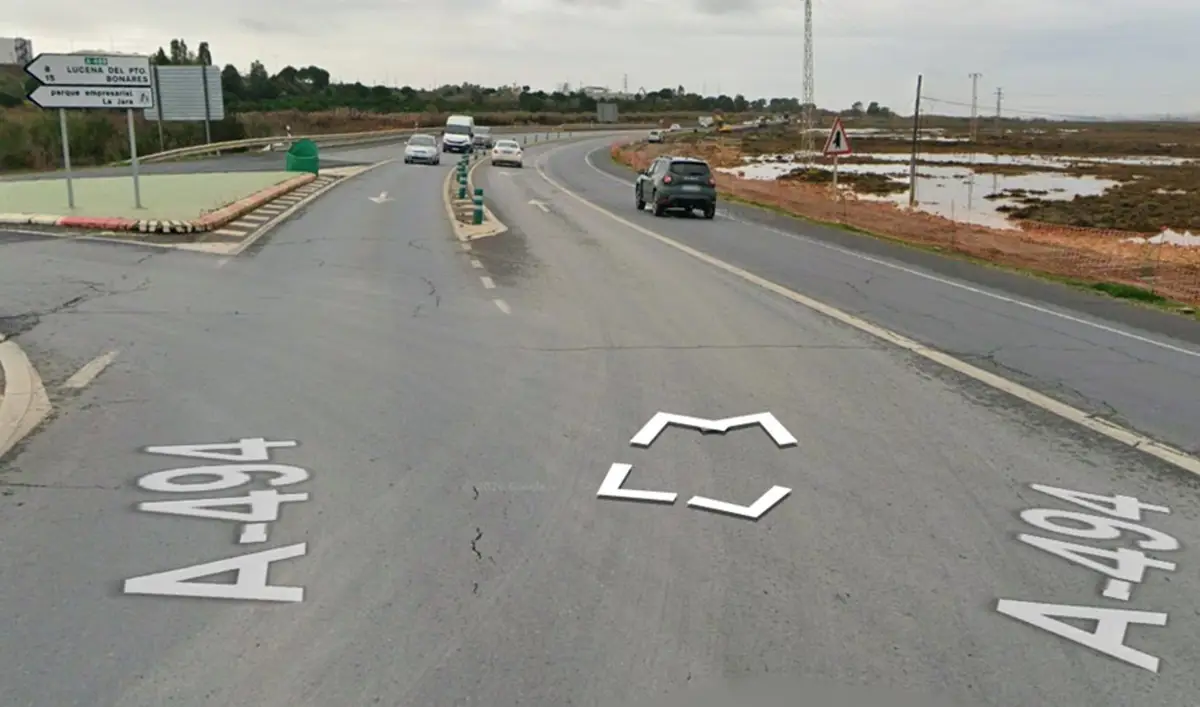 Imagen de la intersección de la A-494 en la que ha tenido lugar el accidente.