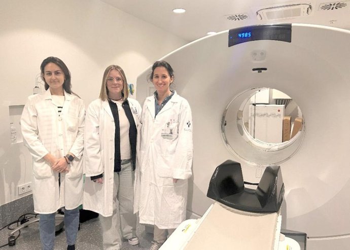 Las facultativas del Servicio de Medicina Nuclear del HUCA Laura Rodríguez, Sara Naranjo y Ana Álvarez.