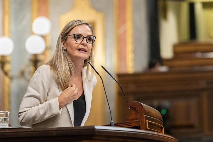 La diputada nacional del PP de Almería, Maribel Sánchez Torregrosa, defiende en el Congreso la posición del PP en una iniciativa para garantizar el acceso al tratamiento de Vyjuvek de enfermos con este tipo de 'Piel de Mariposa'.