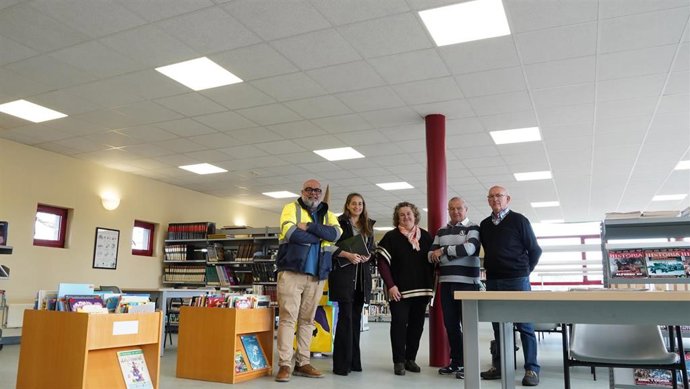 Finalizados los trabajos de renovación de la iluminación a tecnología LED en el Centro Polivalente Integrado de Carbayín Alto, con una inversión de 9.800 euros