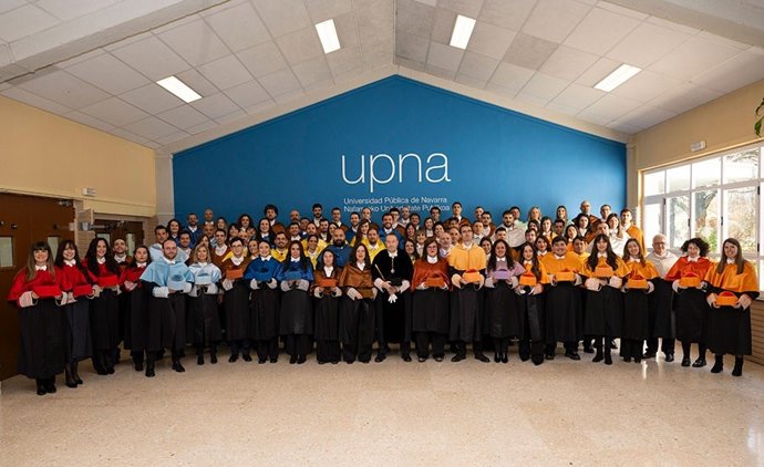 Nuevos doctores y doctoras de la UPNA que trabajan en el SNS-O. 