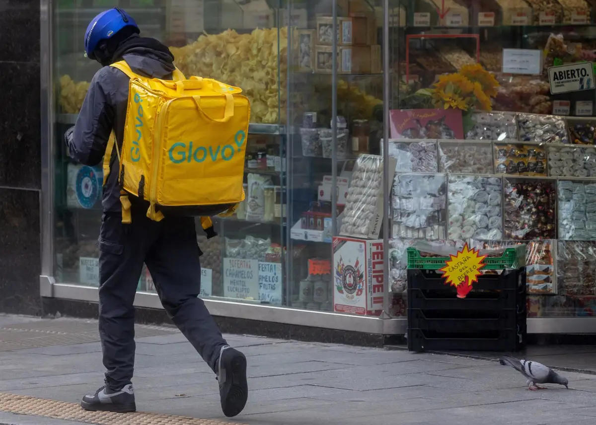 Repartidor de Glovo, uno de los unicornios históricos de Catalunya.