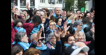 Personas sordas piden garantizar que la lengua de signos pueda elegirse como optativa en colegios e institutos