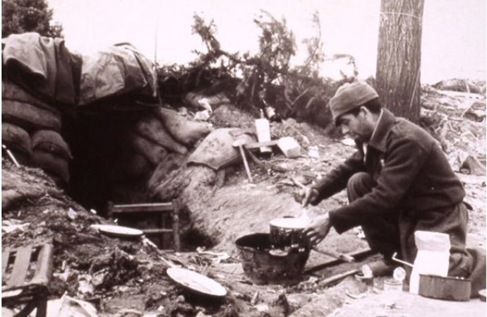 Imatge històrica que es recull en el Centre d'Interpretació Soldats a les Trinxeres a Villalba dels Arcs (Tarragona)