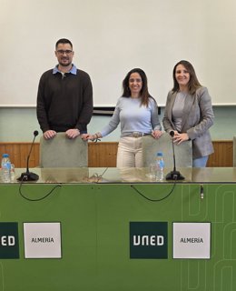 Imagen de Juan José Cruz Rueda, María del Carmen Pérez Fuentes y Belén María Navas Bueno.