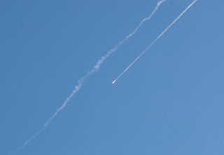 Archivo - Arxivo - Imatge d'arxiu del llançament d'intercepcions de míssils iranians sobre Israel