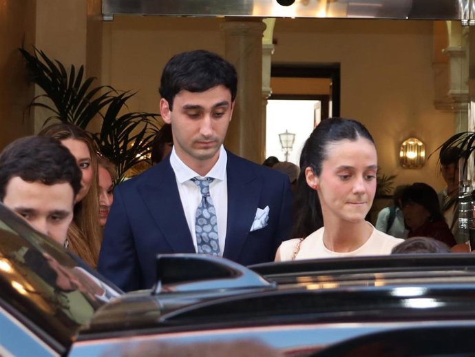 Victoria Federica, Jorge Navalpotro y Froilán, el Domingo de Resurrección en Sevilla