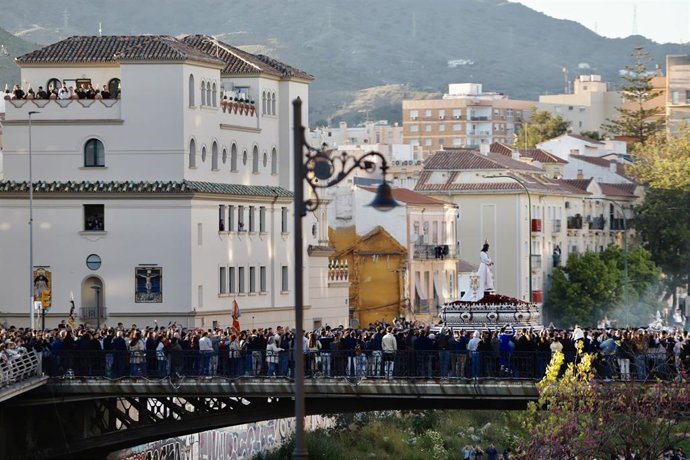Nuestro Padre Jesús Cautivo durante su procesión en Málaga el Lunes Santo, 30 de marzo.