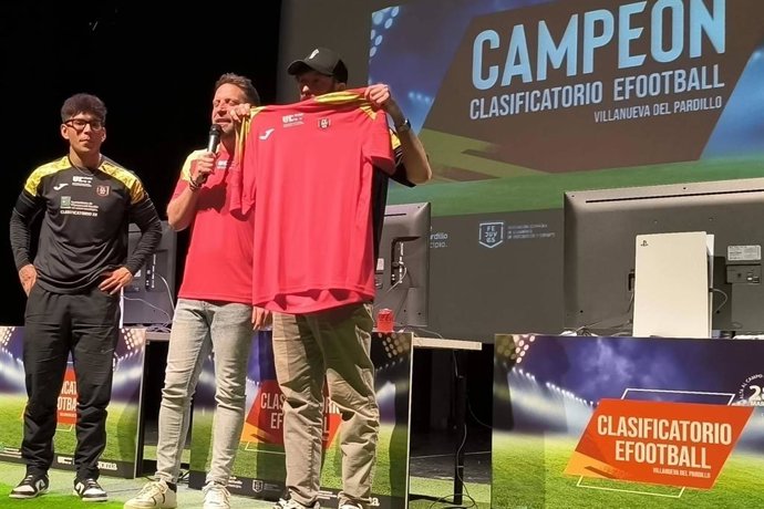 LuysVoorhees gana su plaza para el Europeo de efootball en Villanueva del Pardillo