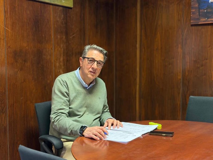 El diputado de Asistencia Técnica a Municipios, Jesús Ángel Peregrina.