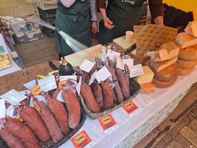 Muestra y feria de producto local, en el marco del Día de Baleares