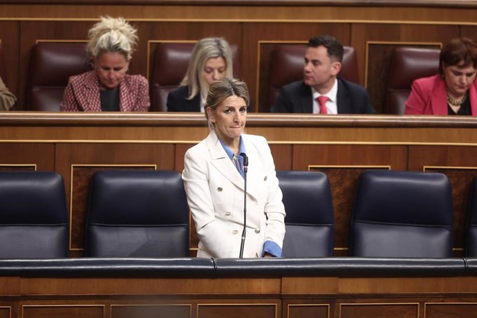 La vicepresidenta segunda y ministra de Trabajo y Economía Social, Yolanda Díaz, durante una sesión plenaria, en el Congreso de los Diputados, a 26 de marzo de 2026, en Madrid (España). 